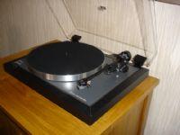 Linn Axis