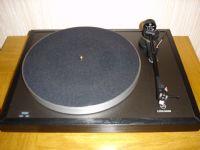 Basic Basic turntable, No arm or lid.