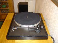 Basic Basic turntable, No arm or lid.