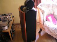KEF reference 207